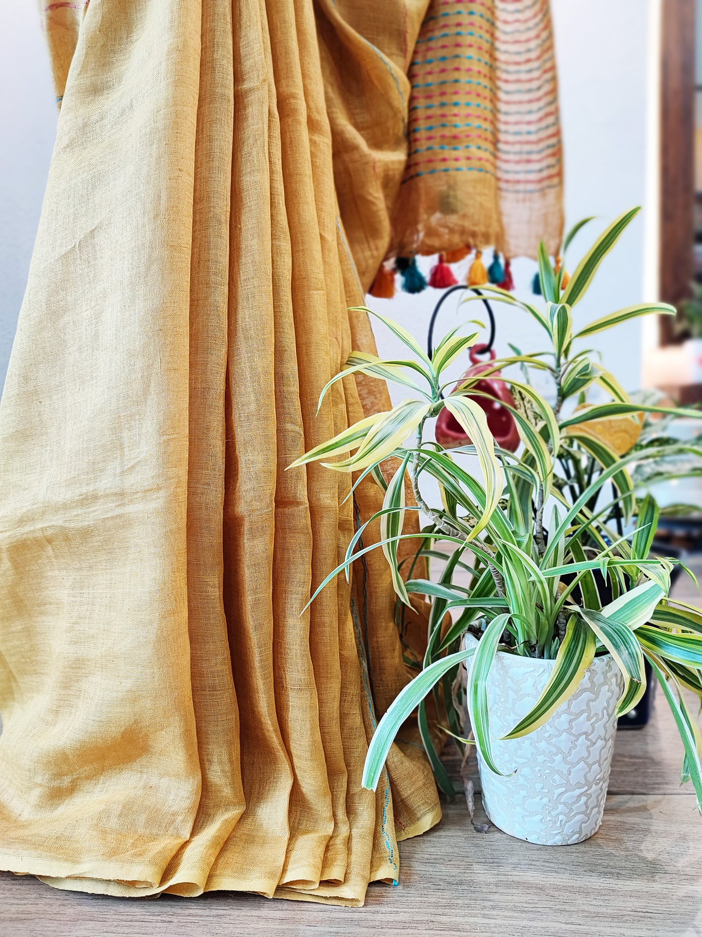 Close-up of Yellow Ochre Handloom Woven Linen Saree