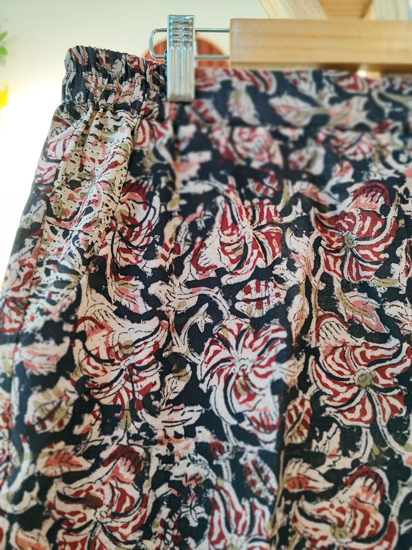 Black, Red & White Floral Handblock Printed Kalamkari Pants