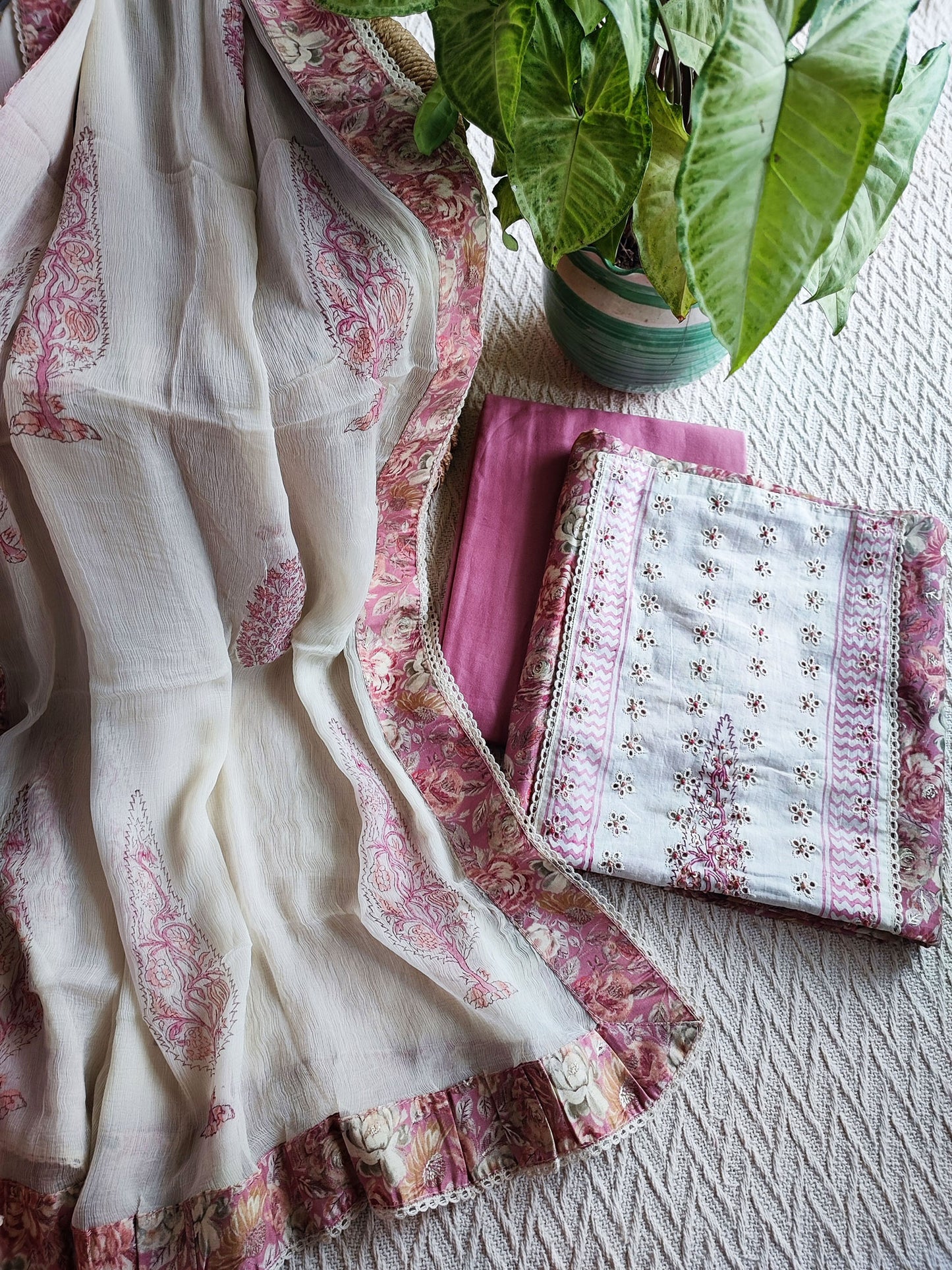 White & Fandango Pink Crape Silk Suit Set with Hakoba Patch Work
