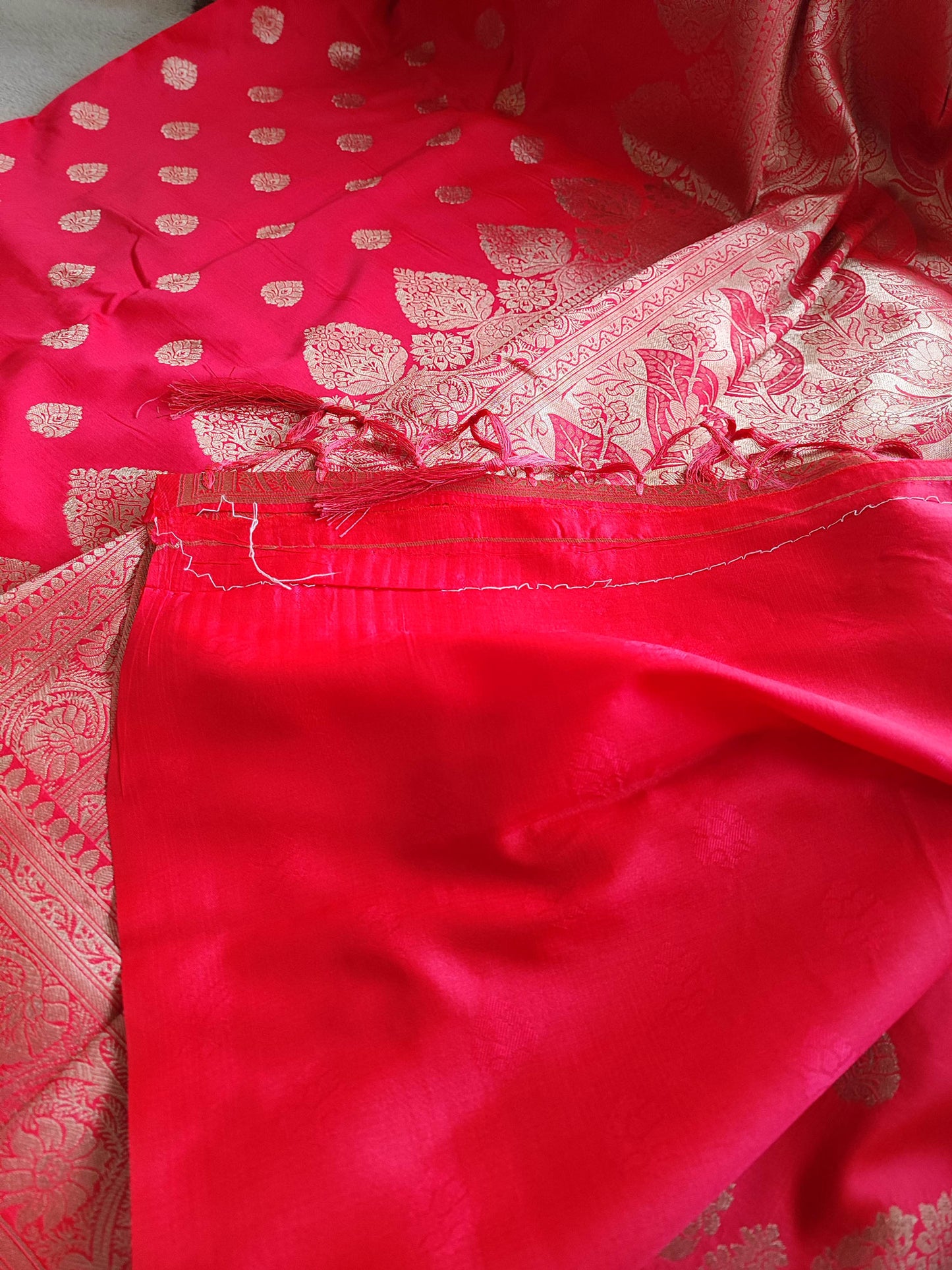 Ruby Banarsi Semi Silk Saree With Zari Work