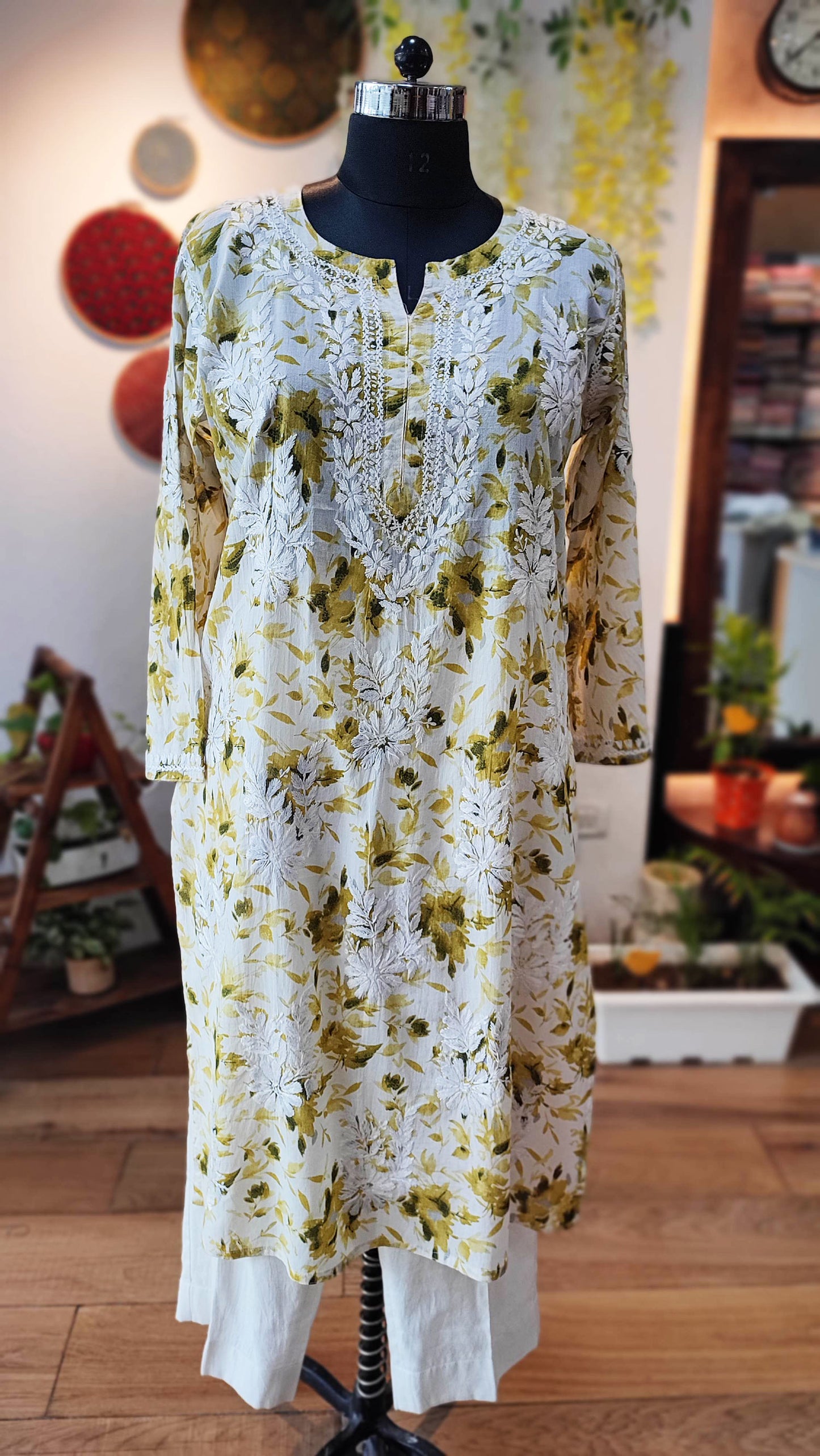 Pure Cotton Floral print Lucknowi Kurta With Chikankari Embroidery