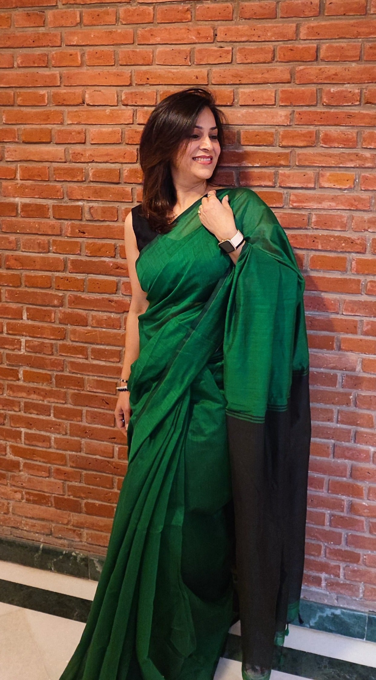 Bottle Green & Black Solid Cotton Silk Handloom Saree