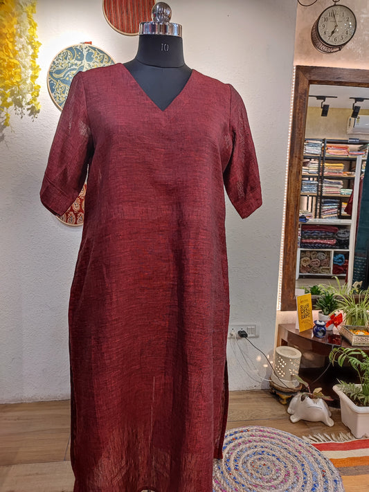 Berry Red Pure Linen Loose Fit Kurta with Pocket Detailing (V Neck)