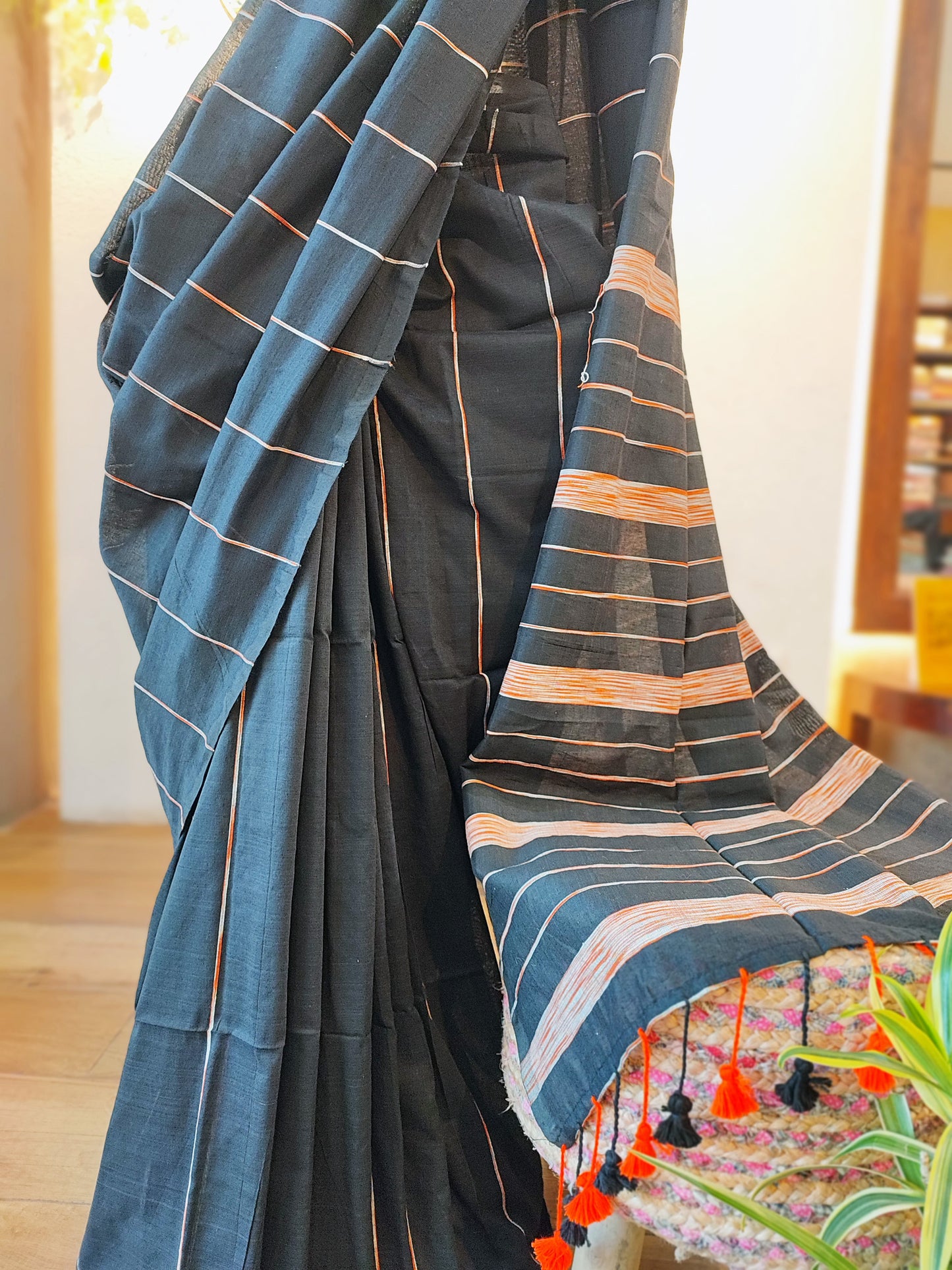 Black Khesh Handloom Cotton Saree with Gheecha Weaving