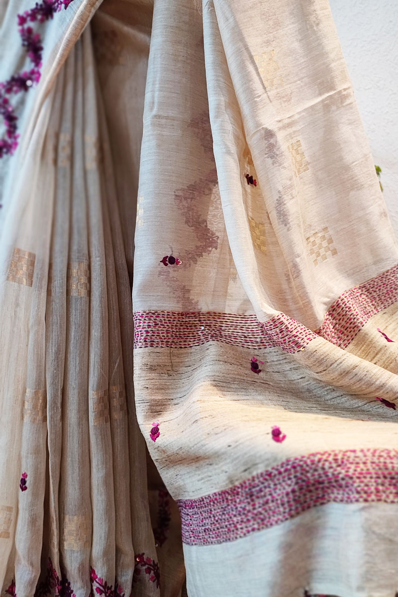 Cream Linen Silk Saree With Hand Embroidery and Zigzag Floral Pallu