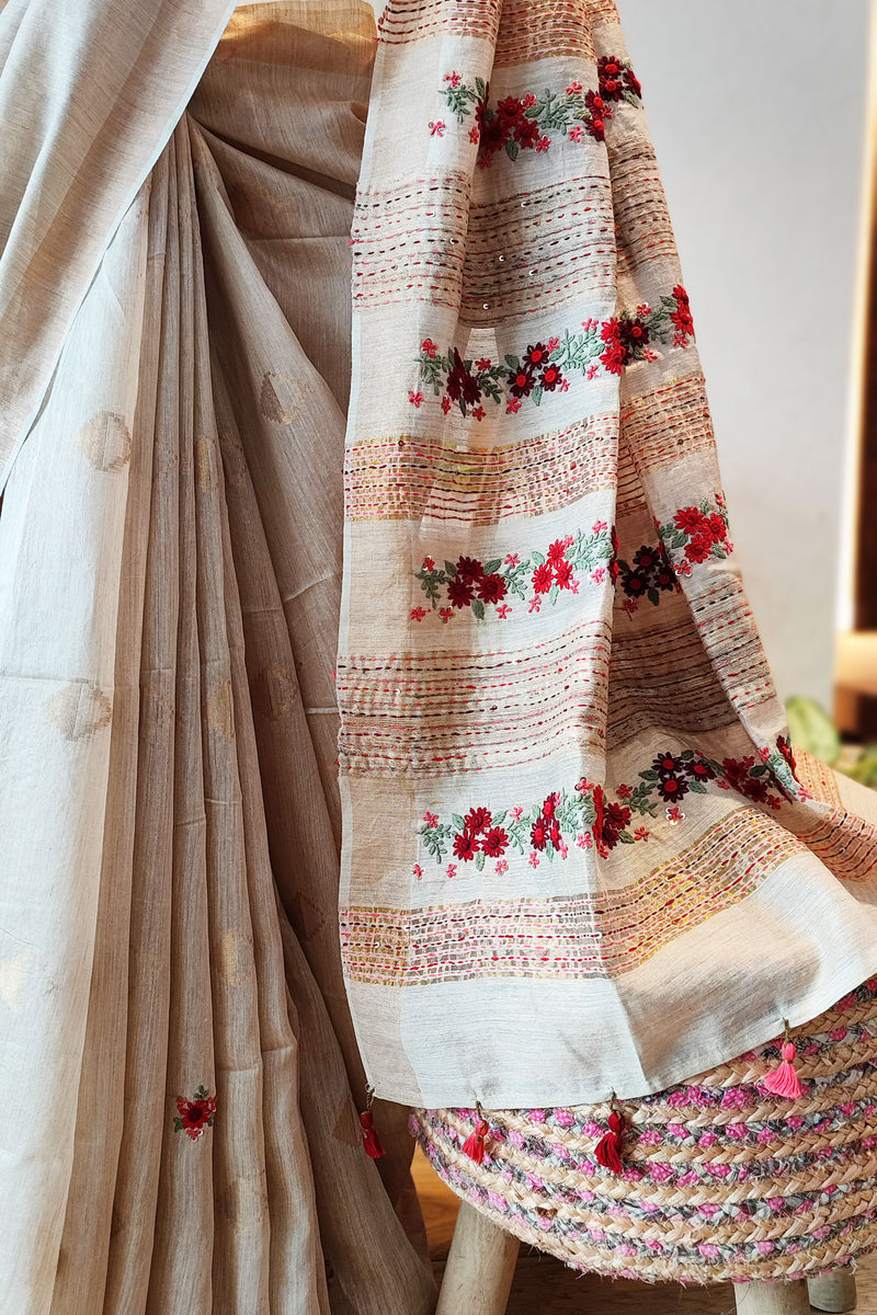 Cream Linen Silk Saree With Hand Embroidery and Floral Pallu