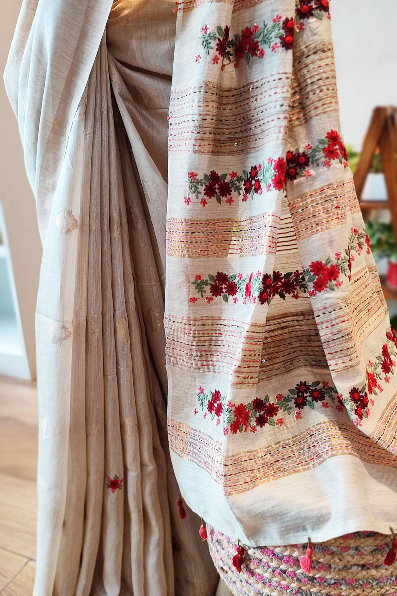 Cream Linen Silk Saree With Hand Embroidery and Floral Pallu