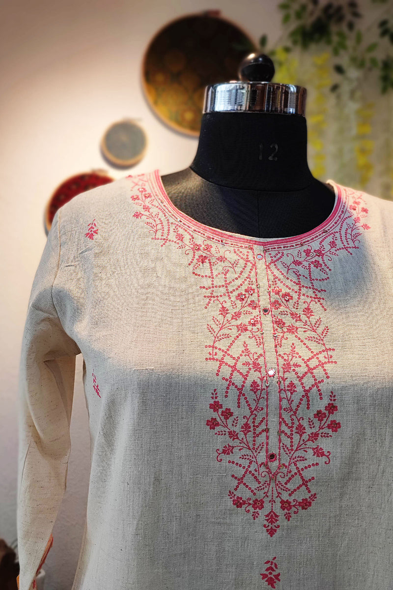 Off-White Handloom Cotton Kurta With Pink Embroidery