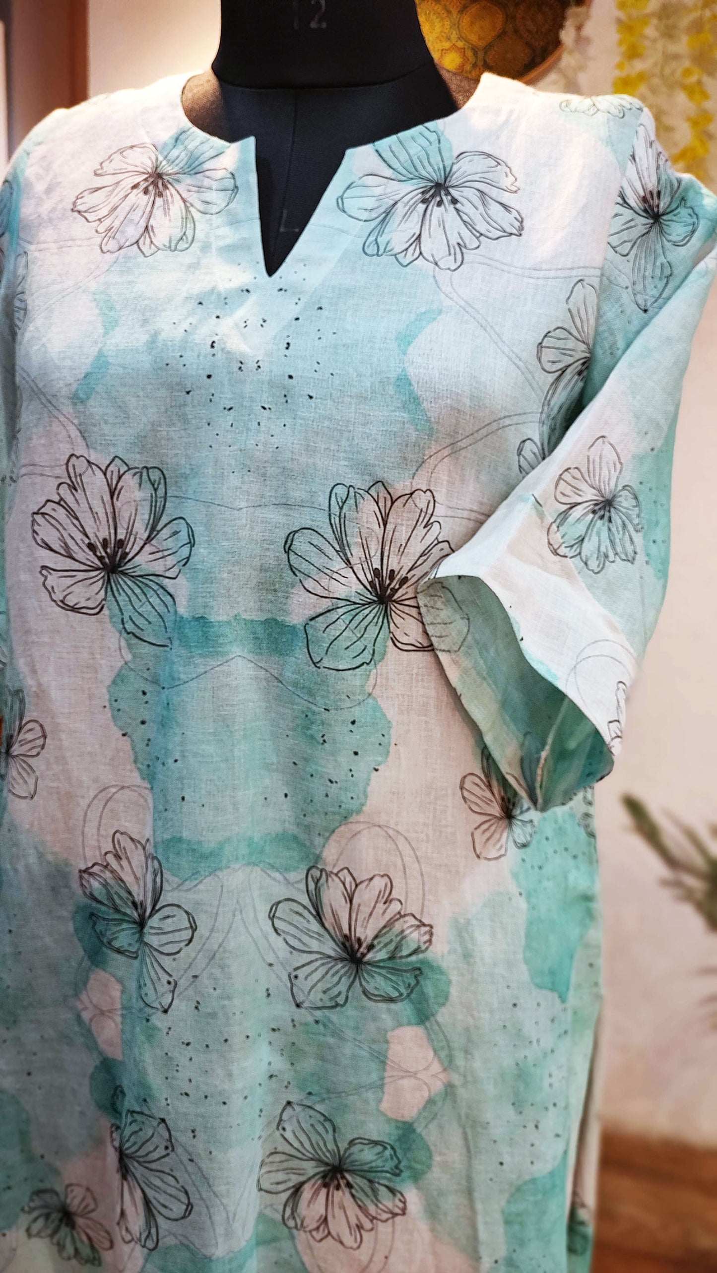 Off White & Sky Blue Printed Linen Kurta With Thin Cotton Lining