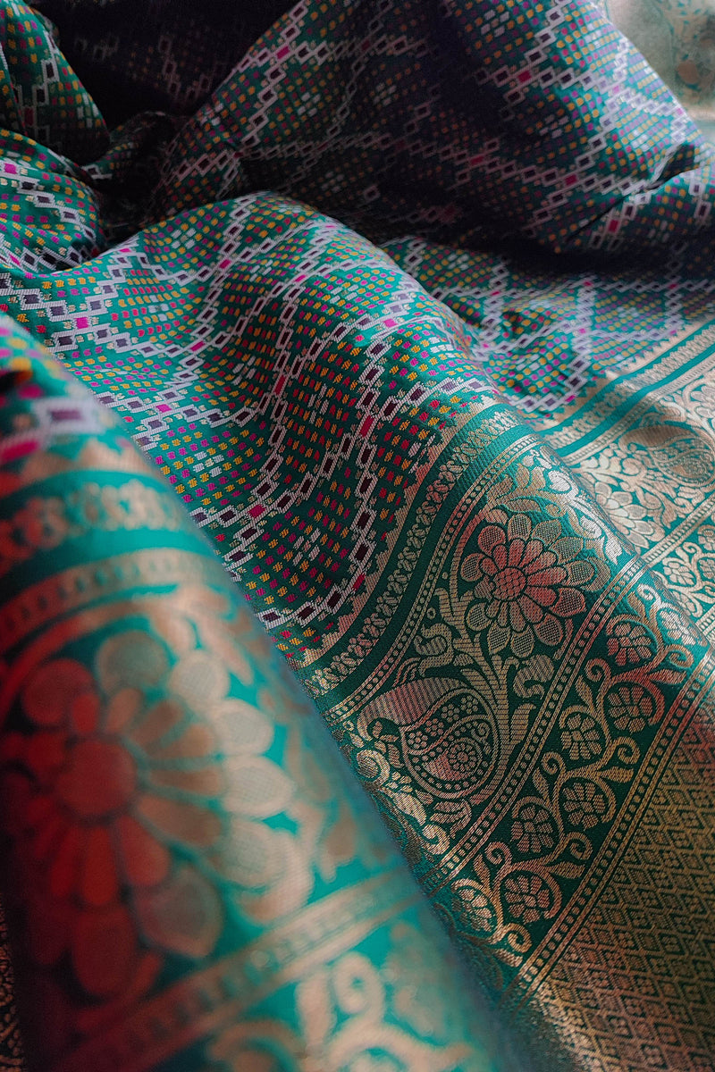 Teal Green Banarasi Silk Saree with Fine Weaving and Zari Border