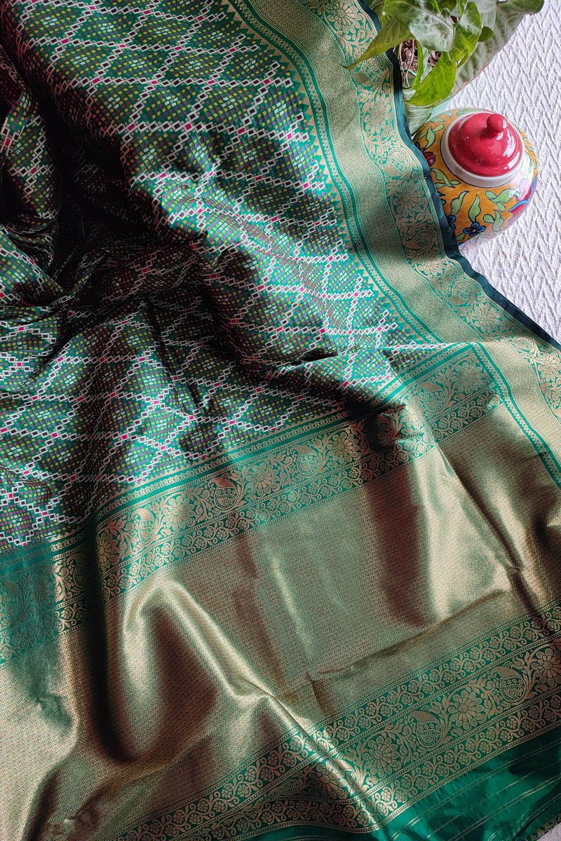 Teal Green Banarasi Silk Saree with Fine Weaving and Zari Border