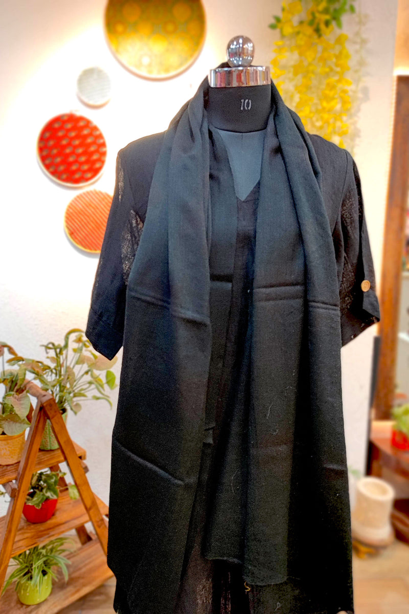 Black Plain Fine Wool Pashmina Stole