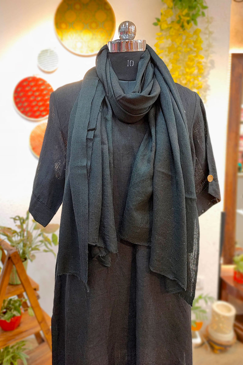 Black Plain Fine Wool Pashmina Stole