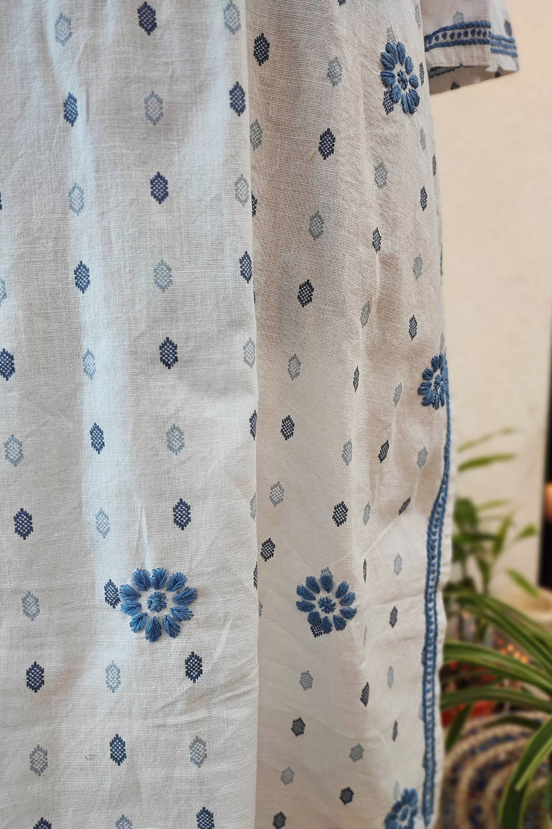 Pure Handloom Cotton Kurta with Lucknowi Embroidery