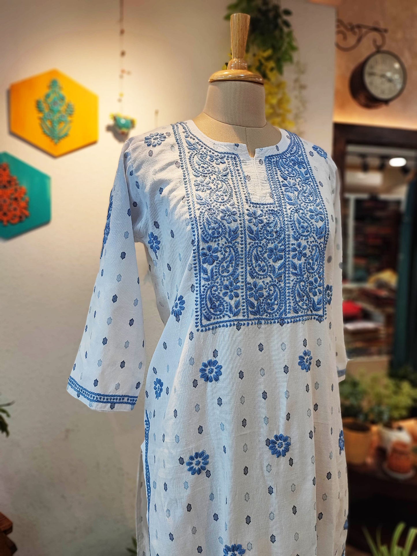 Pure Handloom Cotton Kurta with Lucknowi Embroidery