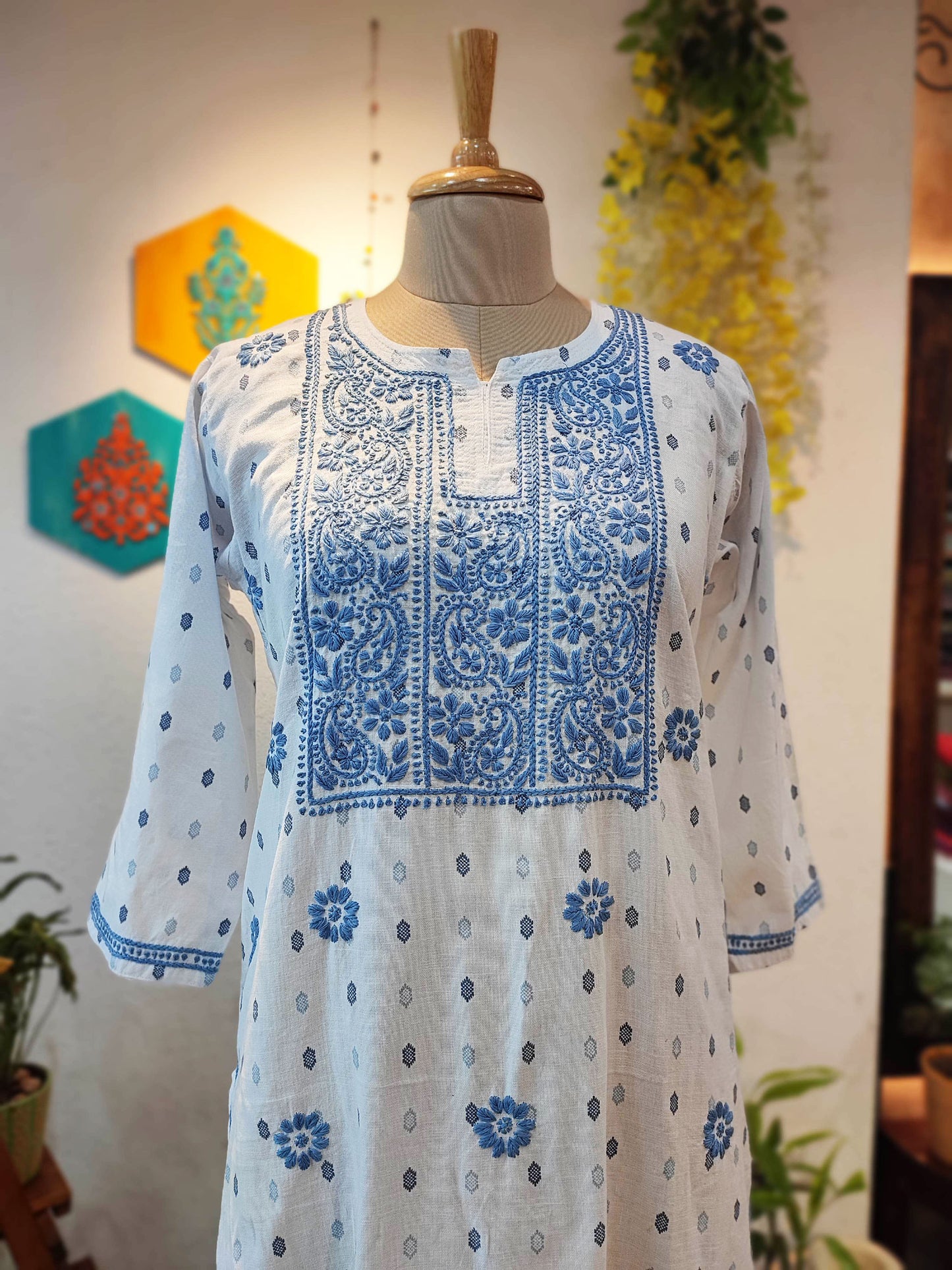 Pure Handloom Cotton Kurta with Lucknowi Embroidery