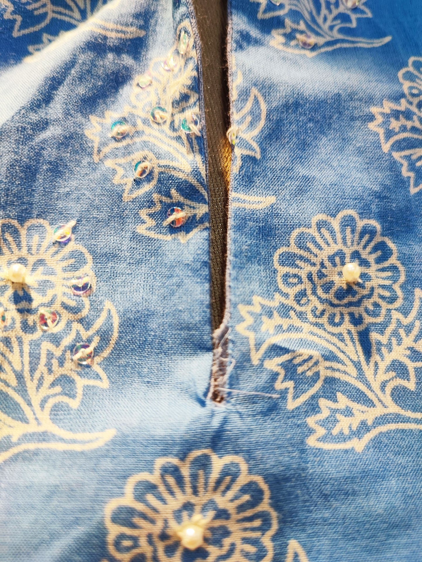 Fine Cotton Blue Kurta Palazzo Set with Machine Embroidery