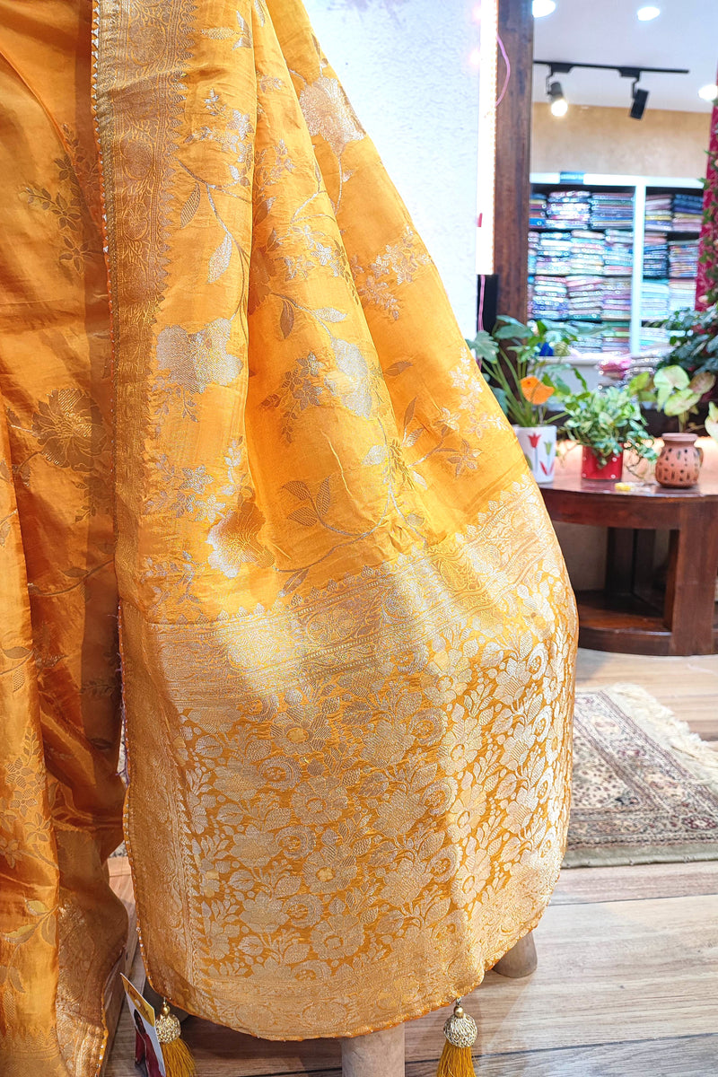 Yellow Crepe Silk Saree with Banarasi Weaving Pallu and Rich Golden Border