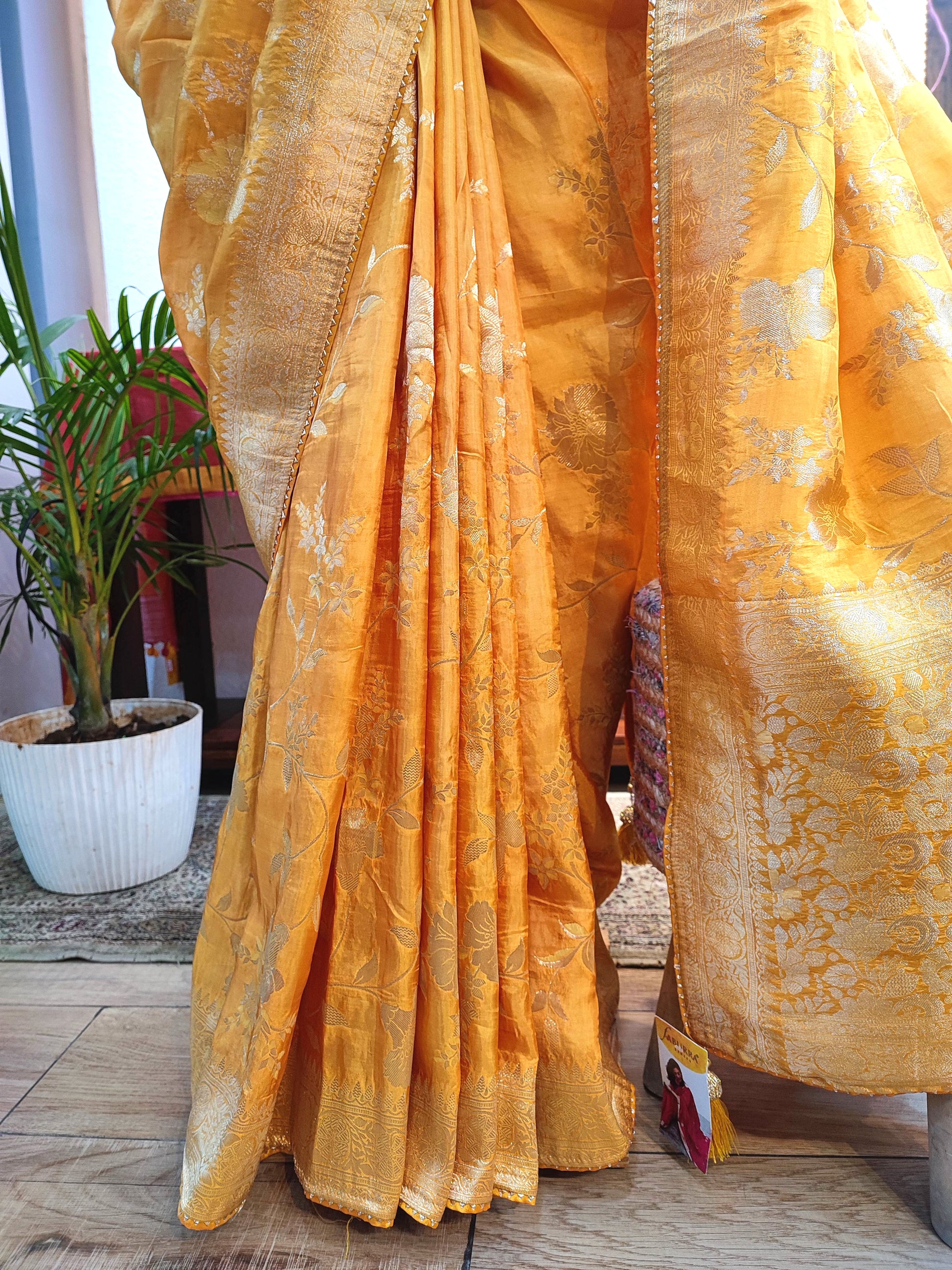 Yellow Crepe Silk Saree with Banarasi Weaving Pallu and Rich Golden Border