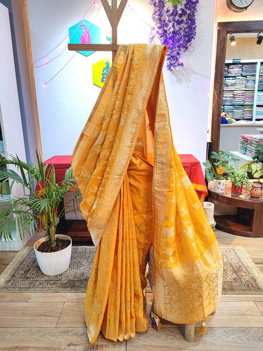 Yellow Crepe Silk Saree with Banarasi Weaving Pallu and Rich Golden Border