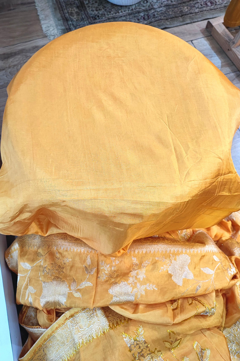 Yellow Crepe Silk Saree with Banarasi Weaving Pallu and Rich Golden Border