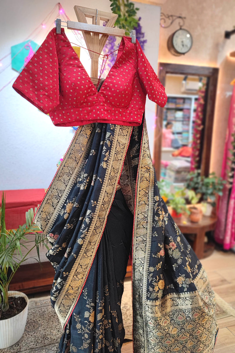  Black Crepe Silk Saree with Banarasi Weaving Pallu & Golden Border