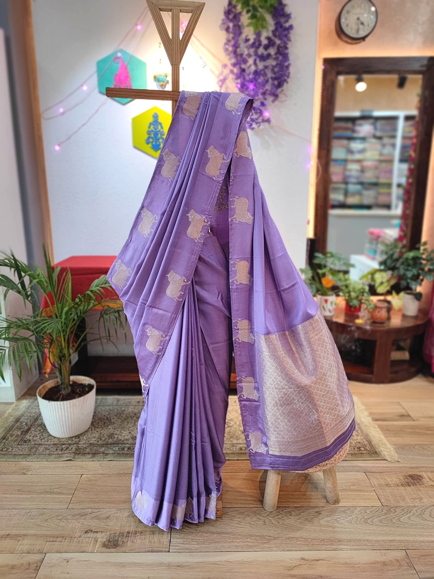 Lavender Gajji Silk Saree with Silver Zari Nandi Motifs | Festive Wear