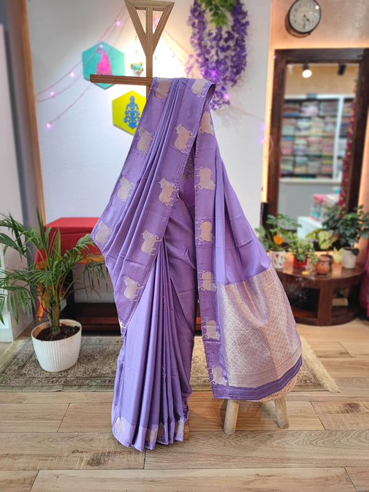 Lavender Gajji Silk Saree with Silver Zari Nandi Motifs | Festive Wear