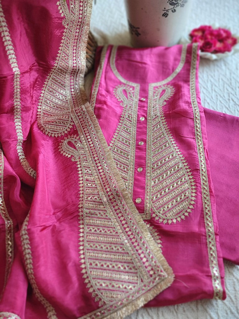 Stunning Rani Pink Crepe Suit with Handwork & Golden Border Dupatta – Partywear