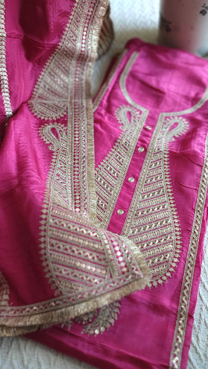 Stunning Rani Pink Crepe Suit with Handwork & Golden Border Dupatta – Partywear