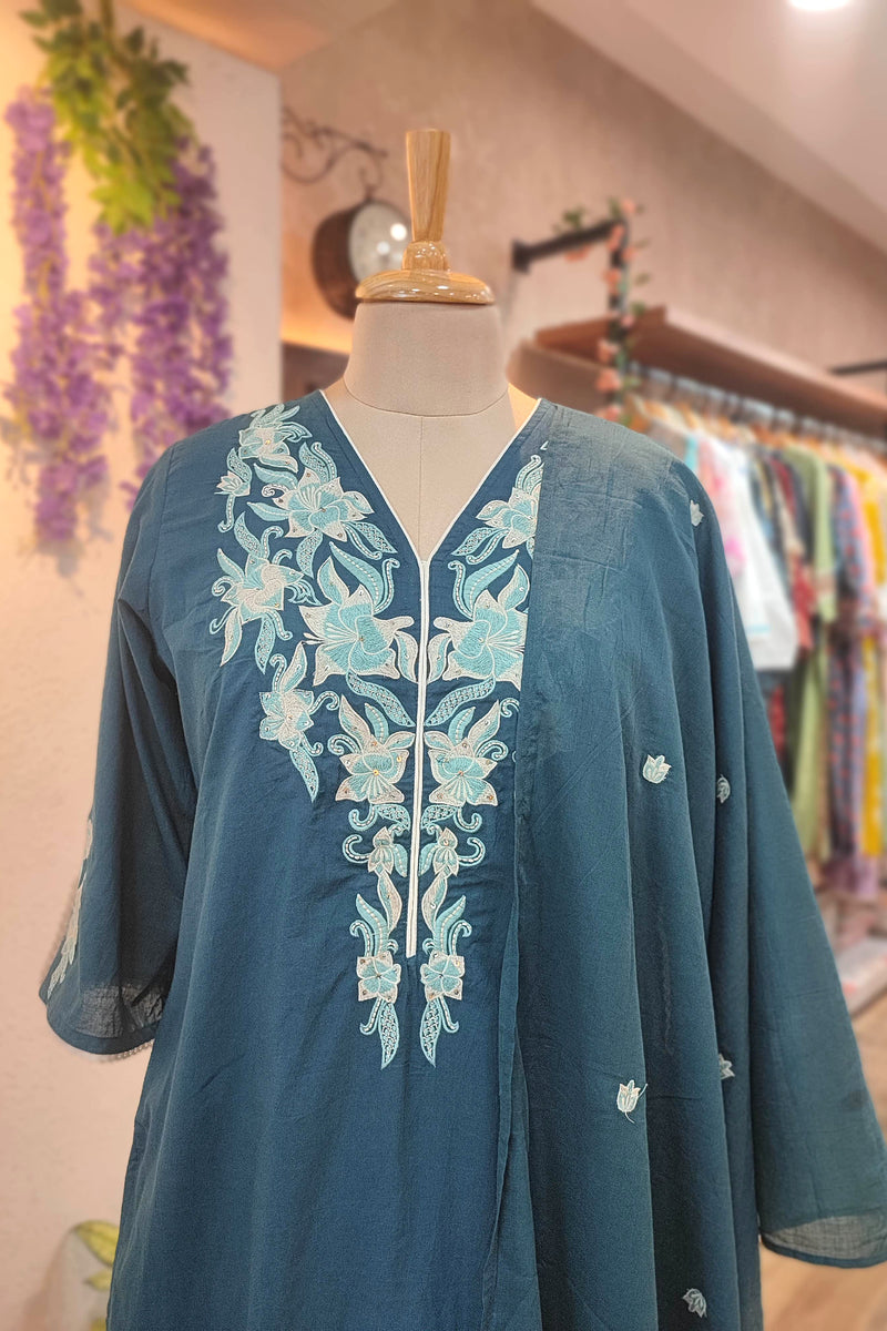 Teal Blue Cotton Suit Set with Embroidery Highlights – Elegant Kurta Pant with Dupatta