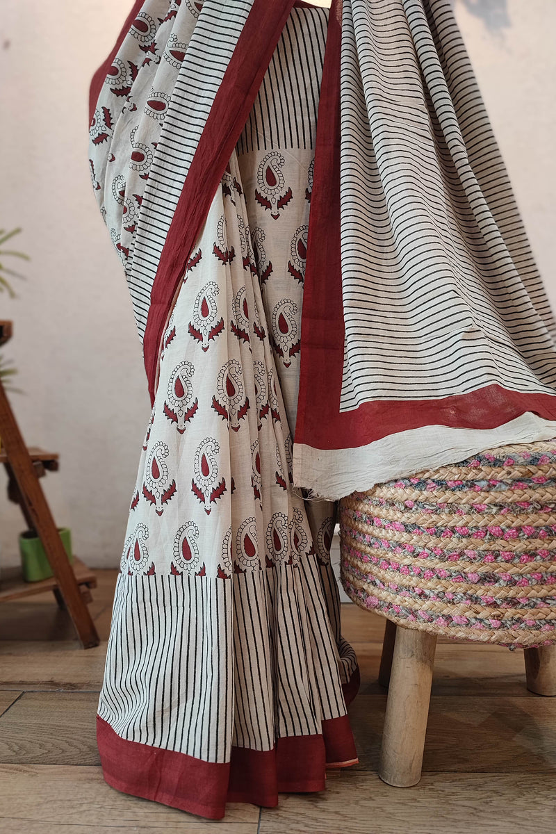 Off-White Cotton Saree with Maroon Paisley Print & Striped Pallu