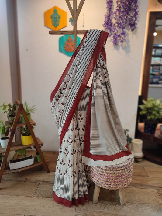 Off-White Cotton Saree with Maroon Paisley Print & Striped Pallu