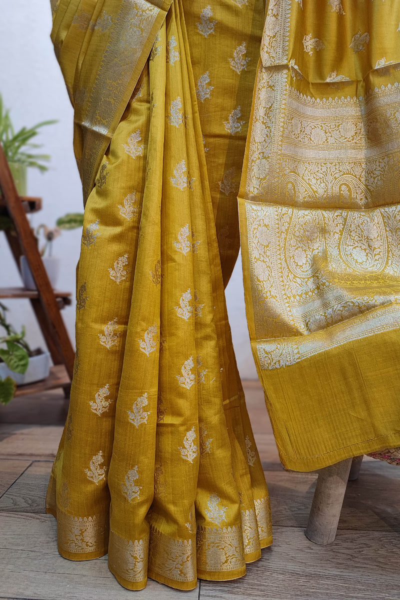 Mustard Yellow Banarasi Silk Saree with Zari Butti & Traditional Woven Pallu
