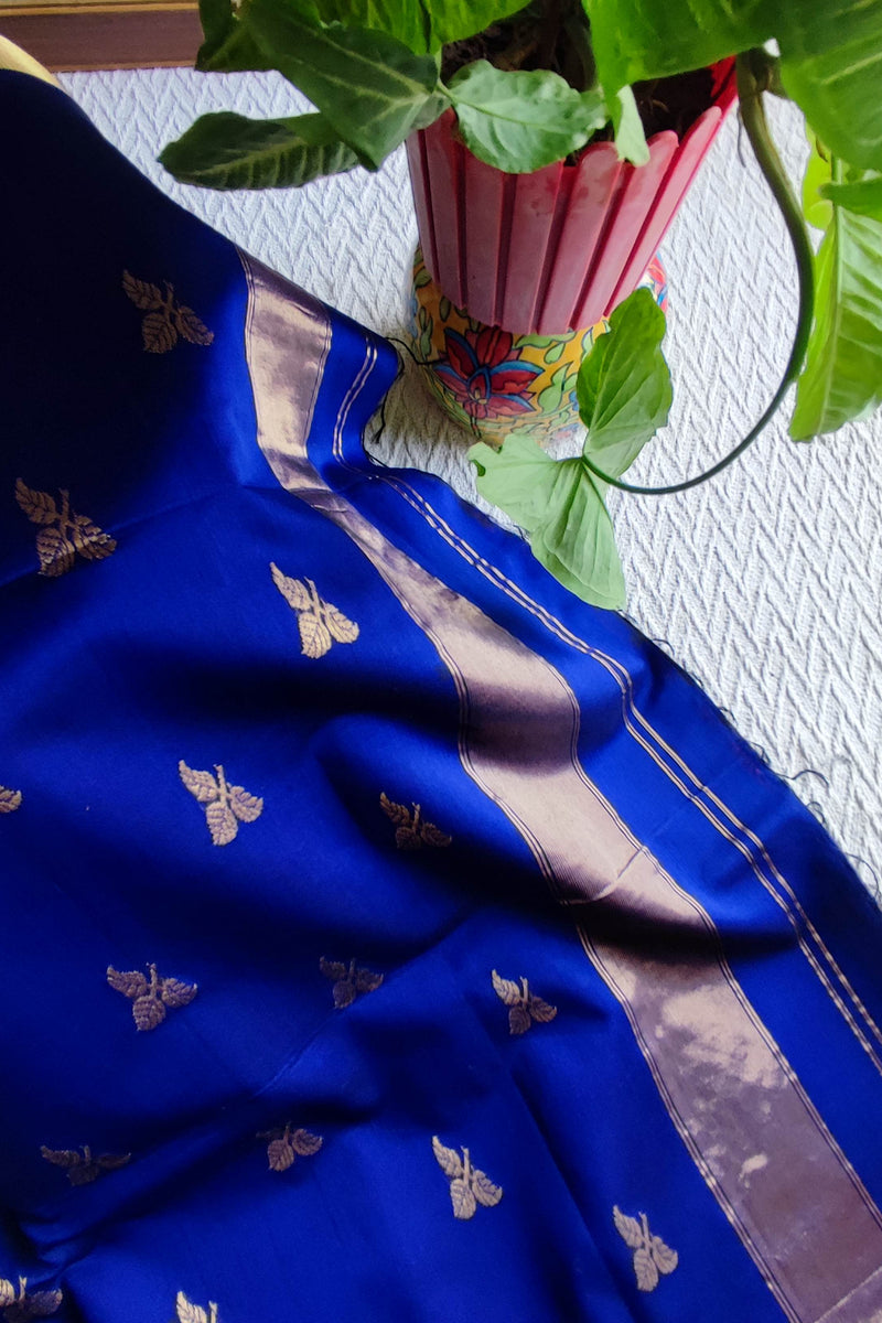 Royal Blue Maheshwari Silk Saree with Golden Woven Buti & Zari Border