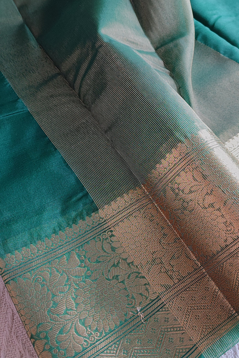 Emerald green Semi Organza Saree With Zari Border