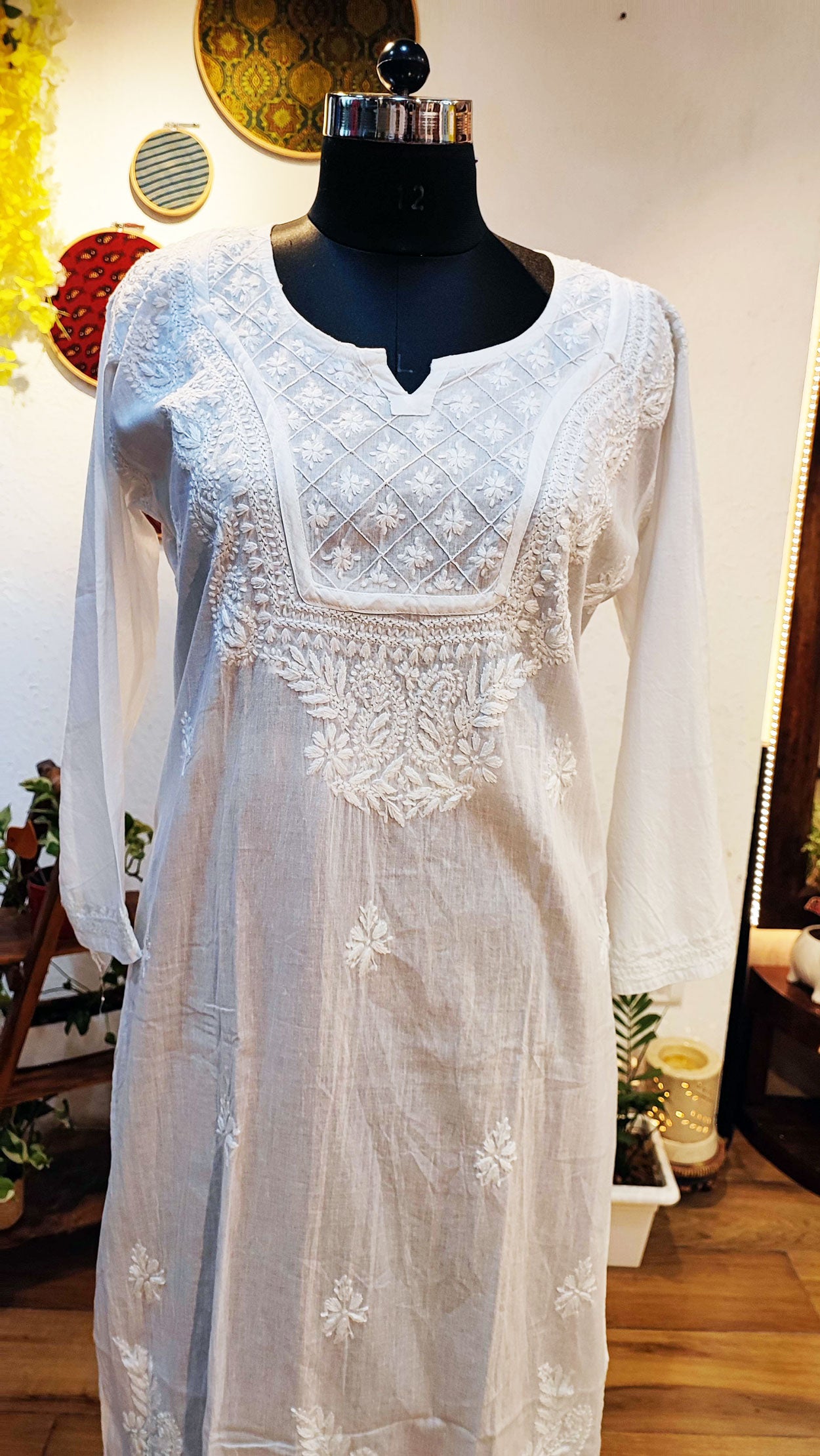 White Lucknowi Chikankari Pure Cotton Kurta