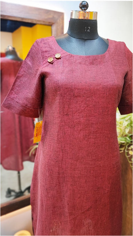 Berry Red Pure Linen Loose Fit Kurta with Pocket Detailing (Round Neck)
