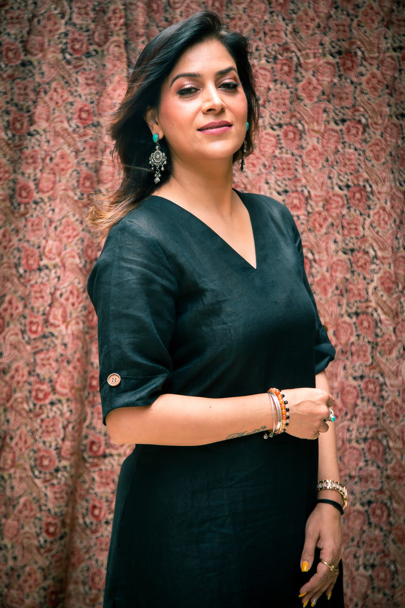 Black Premium Pure Linen Loose Fit Kurta with Kalamkari Pants Combo.